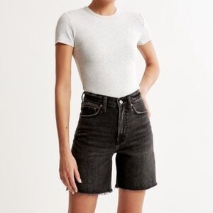 Abercrombie & Fitch 90’s High Rise 9” Short In Washed Black Size 26